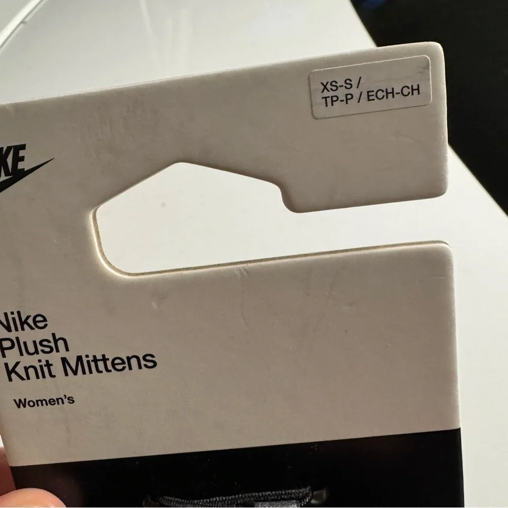 NWT Nike plush knit mittens black white swoosh gloves